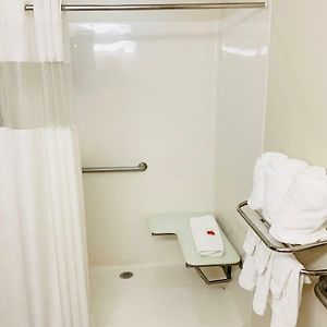 Queen Room Mobility accessible