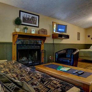 Paradise Hills, Winery Resort & Spa