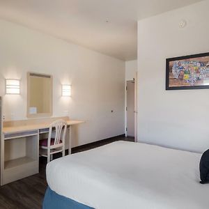 Queen Room Mobility accessible