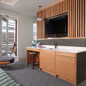 Pool Side King Suite