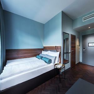 Economy King Room