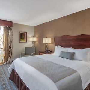 King Room Mobility accessible