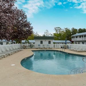 Ne'R Beach Motel