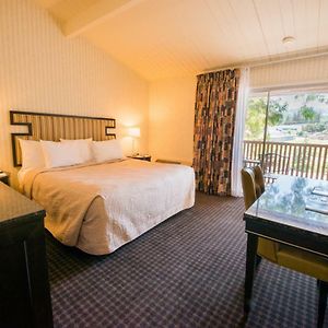 Los Gatos Lodge