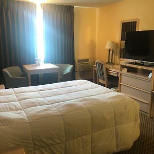 Premium Queen Room