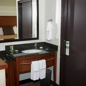Upper Floors King Room