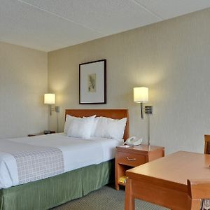 Queen Room Disability Access