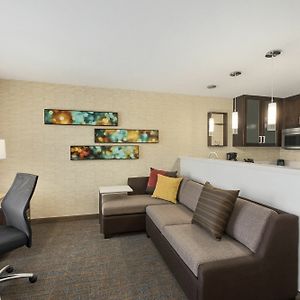 King Studio Hearing accessible