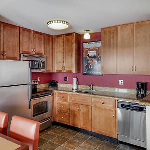 Two-Bedroom King Suite