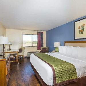 King Room Mobility accessible