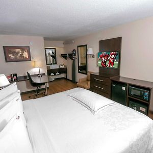 Red Roof Inn Plus+ Statesville