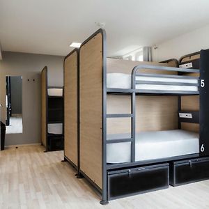 Dormitory Room Mixed