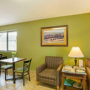 Rodeway Inn & Suites Kearney