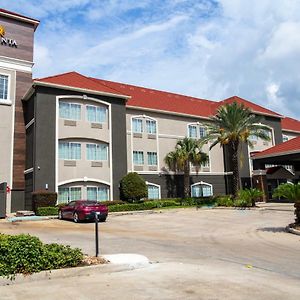 La Quinta By Wyndham Houston East At Normandy