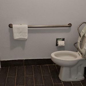 King Room Mobility accessible