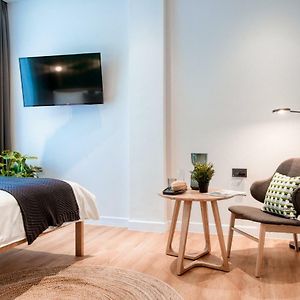 Medium King Room