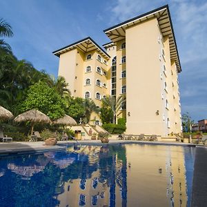 Apartotel & Suites Villas Del Rio