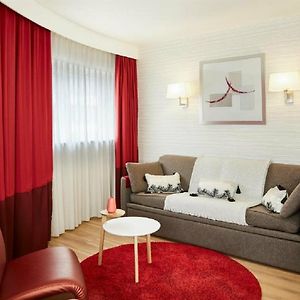 Superior One-Bedroom Apartment