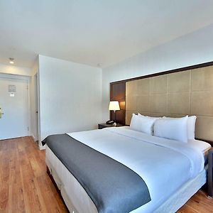 Hotel Newstar Montreal