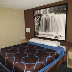 Efficiency King Room
