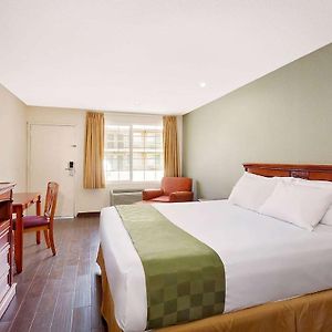 Travelodge By Wyndham El Centro