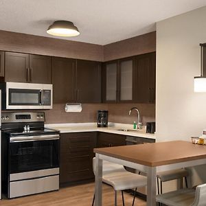 Two-Bedroom King Suite