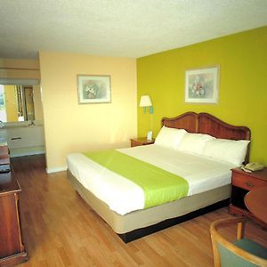 Classic Quadruple Room
