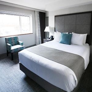 Small Queen Room