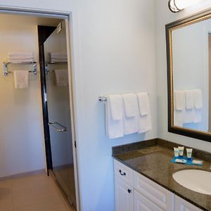 One-Bedroom King Suite