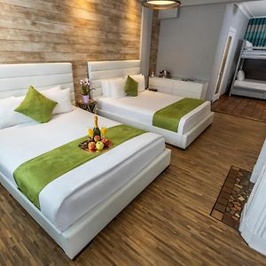 Two-Bedroom King Suite