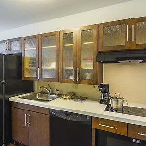 Queen Studio Mobility accessible