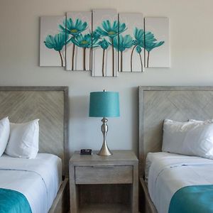 Luxury Queen Room