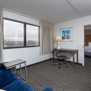 One-Bedroom King Suite