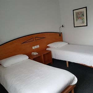 Standard Twin Room Mobility accessible