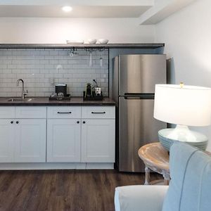 One-Bedroom King Suite