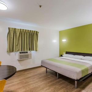Motel 6-Jacksonville, Fl - South