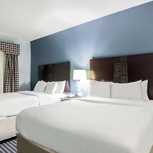 Deluxe Queen Room Two Queen Beds Non-Smoking