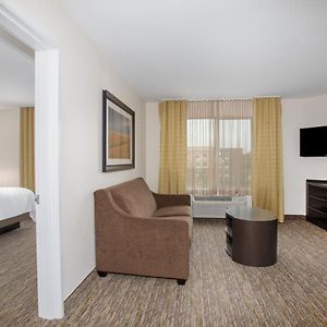 One-Bedroom King Suite