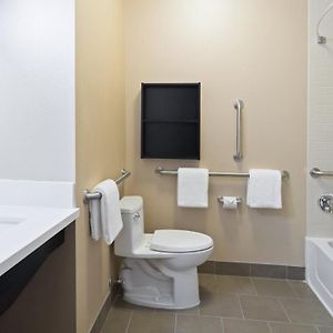 One-Bedroom Suite Tub Mobility Accessible
