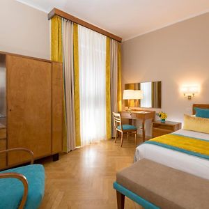 Economy Single Room