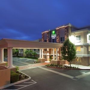Holiday Inn Express Hotel & Suites Livermore By Ihg