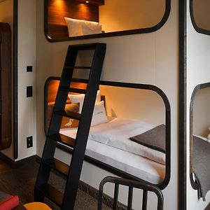 Medium Room