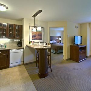 One-Bedroom King Suite