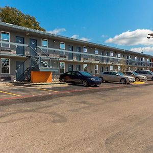 Motel 6-Temple, Tx