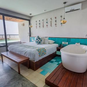 Honeymoon Oceanfront King Suite