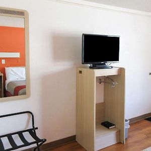 Queen Room Mobility accessible