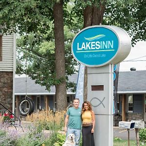 Lakes Inn