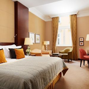 Royal Executive King Room