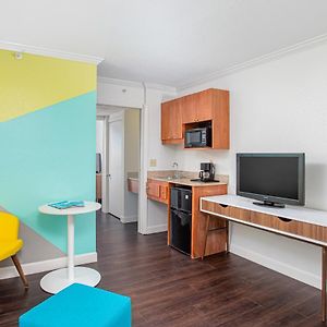 Queen Suite