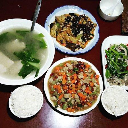 Kunga hotel restaurant